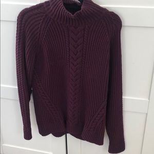 Lululemon sweater size 8